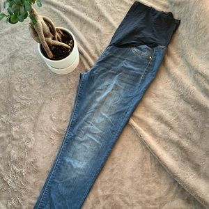 Maternity skinny jeans